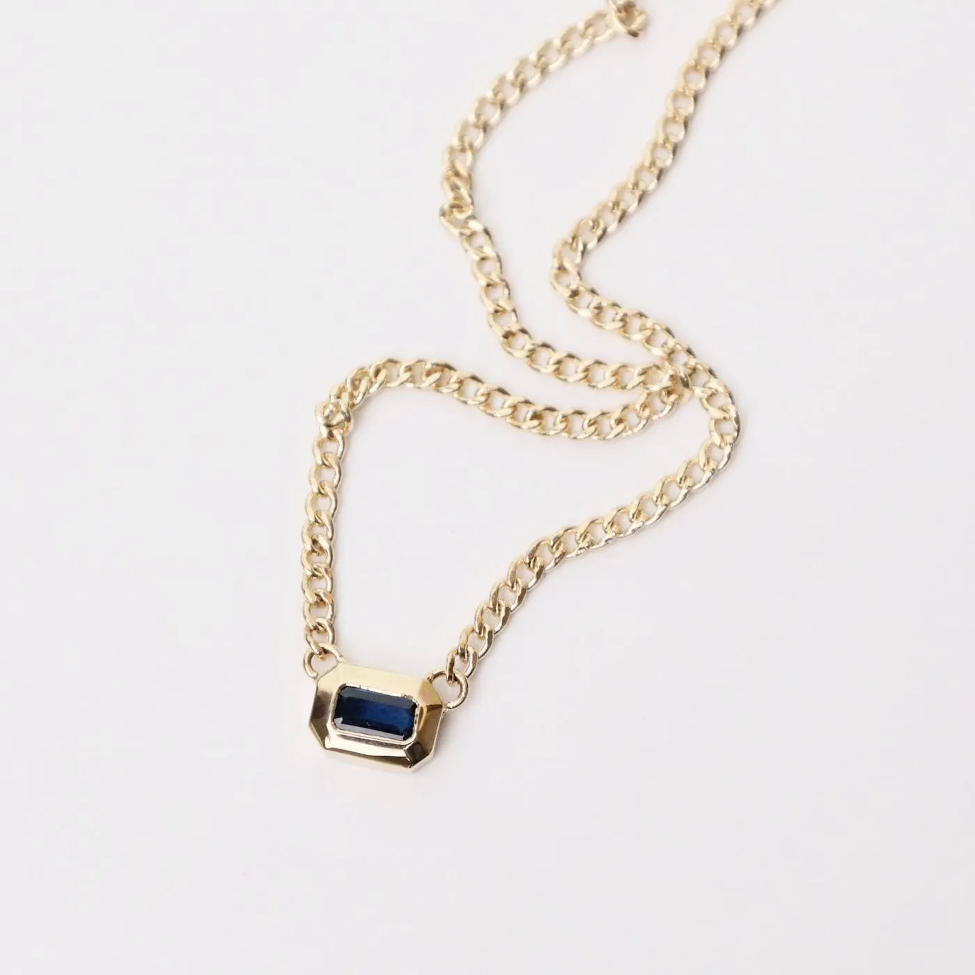 14k Emerald Cut Blue Sapphire Bezel Curb Chain Necklace