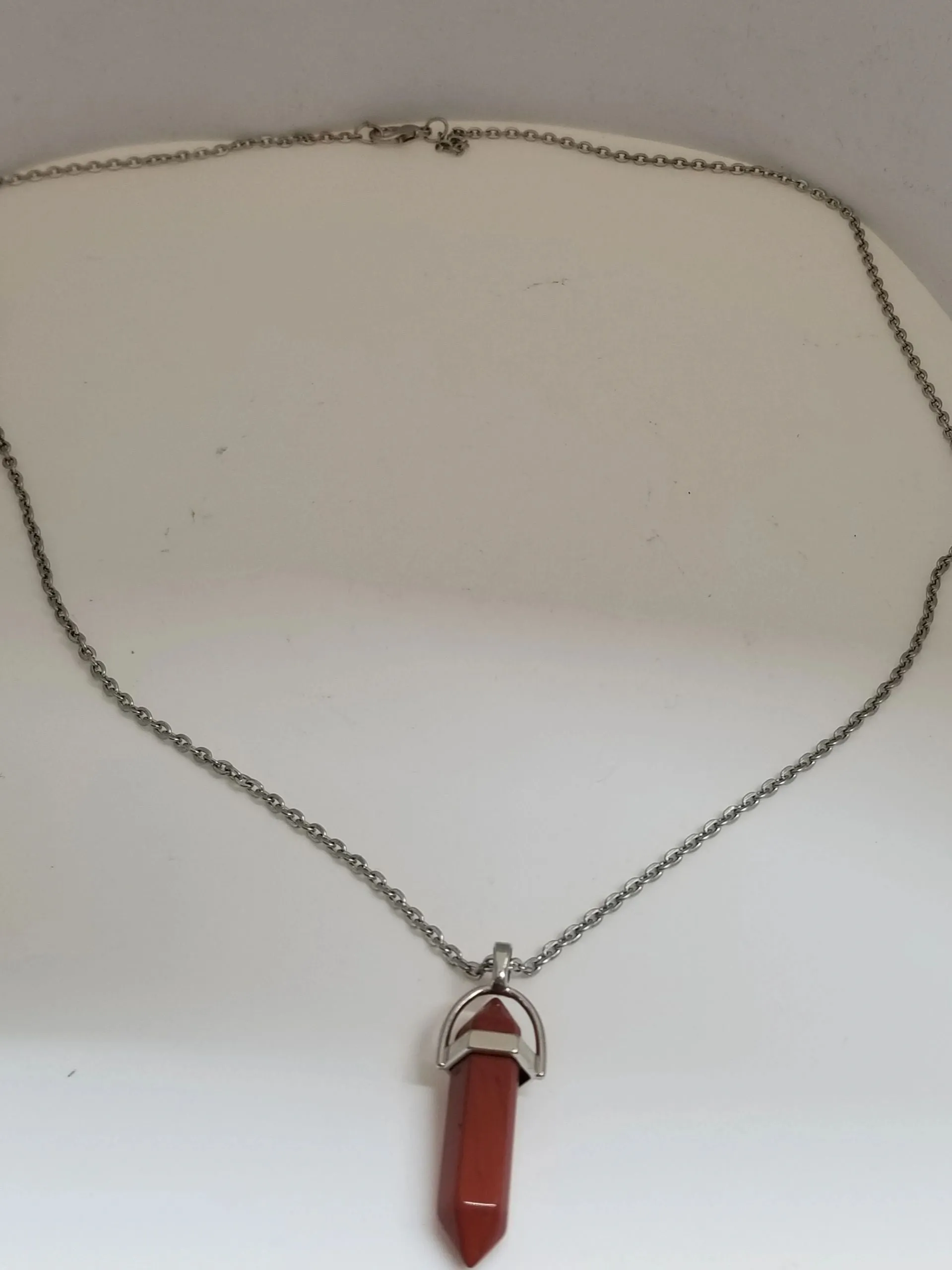 Cut Stone Pendant Necklace Red