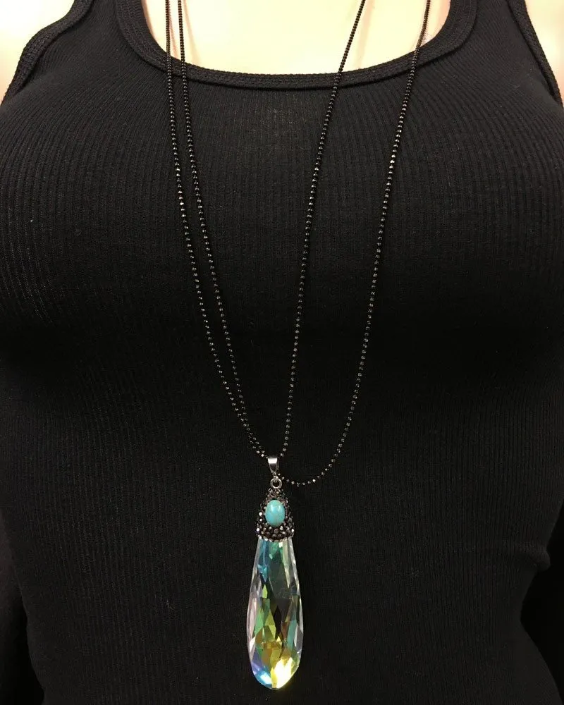 Large Crystal w/Turq Pendant necklace