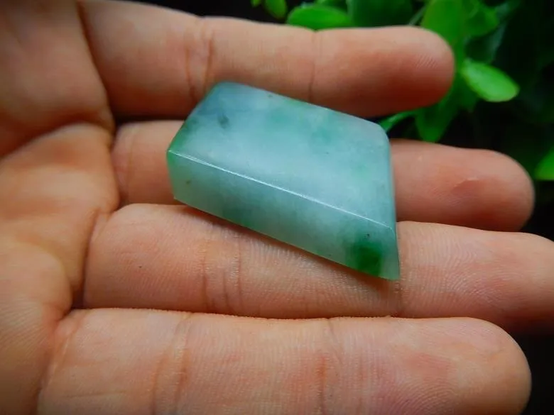 Natural Jade Rough Jadeite Raw (15g, 39X24X8mm)