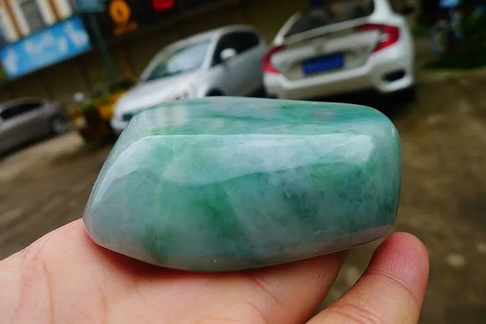 Natural Jade Rough Jadeite Raw (266g,7.6X7.2X2.2cm)