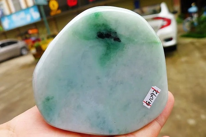 Natural Jade Rough Jadeite Raw (266g,7.6X7.2X2.2cm)