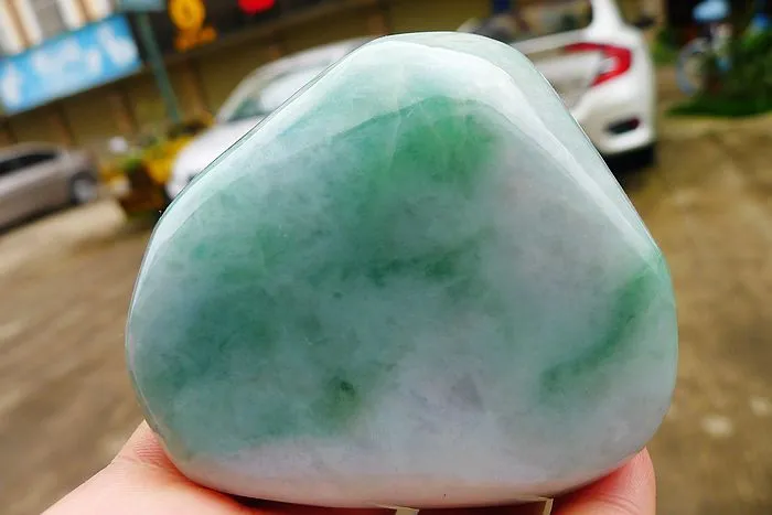 Natural Jade Rough Jadeite Raw (266g,7.6X7.2X2.2cm)