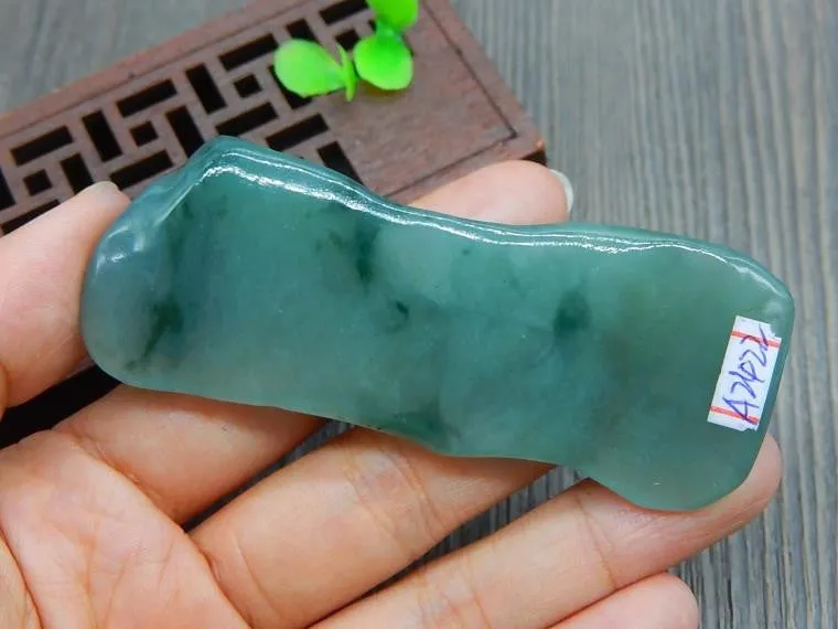 Natural Jade Rough Jadeite Raw (59g, 79X28X14mm)