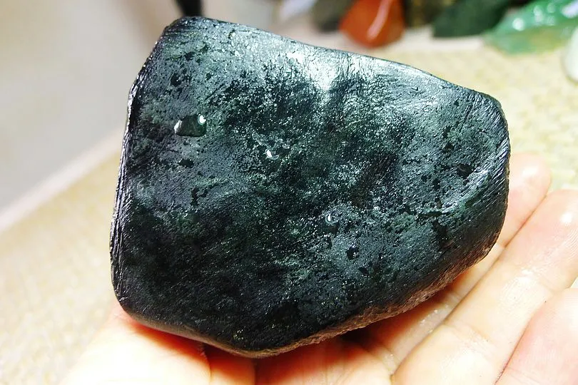 Natural Jade Rough Jadeite Raw (753g,8X7.6X6.8cm)