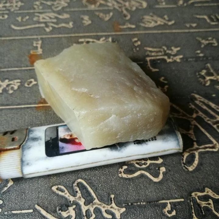 Natural Kunlun Jade Rough Nephrite Raw (113g, 5.5X4X1.5cm)