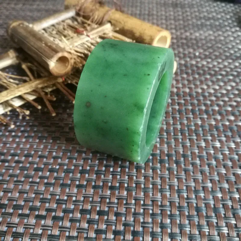 Natural Kunlun Jade Rough Nephrite Raw (113g,5.6X3cm)