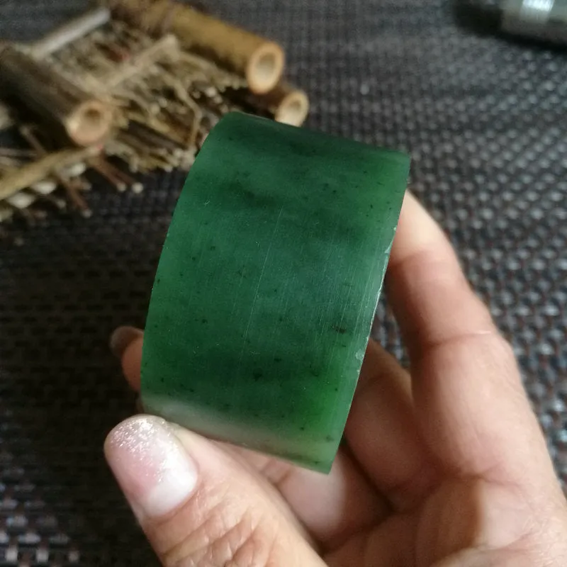 Natural Kunlun Jade Rough Nephrite Raw (113g,5.6X3cm)