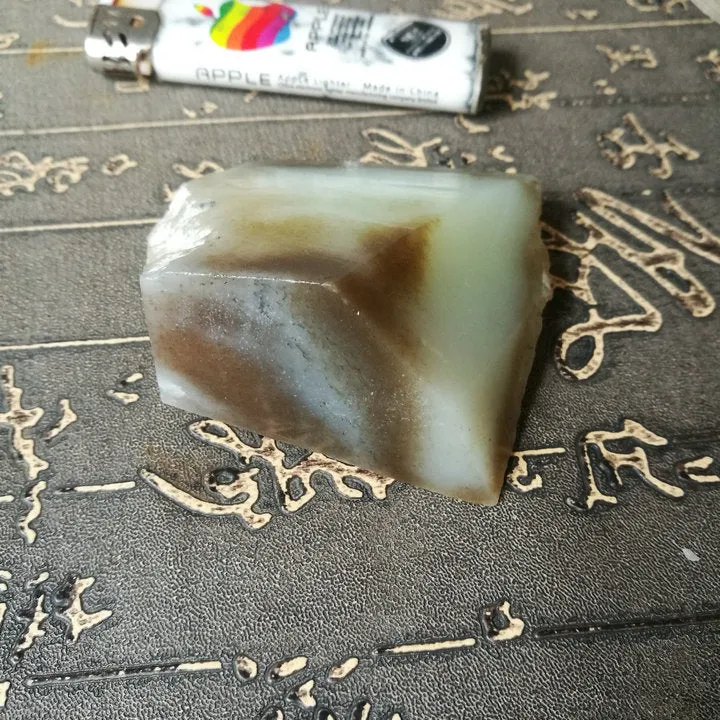 Natural Kunlun Jade Rough Nephrite Raw (136g, 7X5.5X2.8cm)