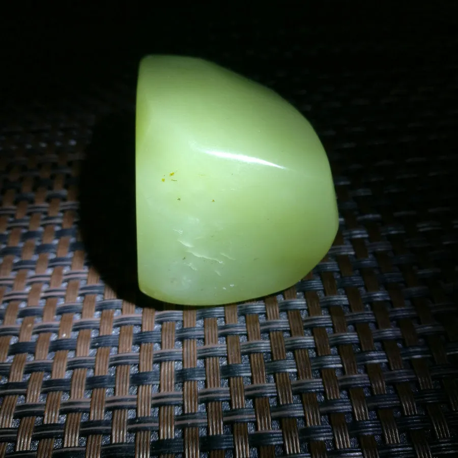 Natural Kunlun Jade Rough Nephrite Raw (140g,5.5X3.6X2.5cm)