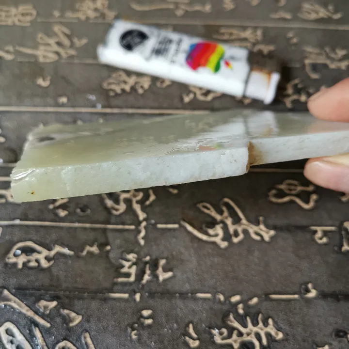 Natural Kunlun Jade Rough Nephrite Raw (163g, 11X7X0.8cm)