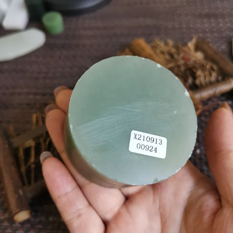 Natural Kunlun Jade Rough Nephrite Raw (279g,5.8X3.6cm)