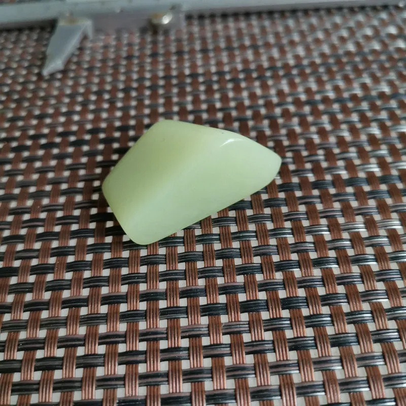 Natural Kunlun Jade Rough Nephrite Raw (27g, 4X2.3X1.9cm)