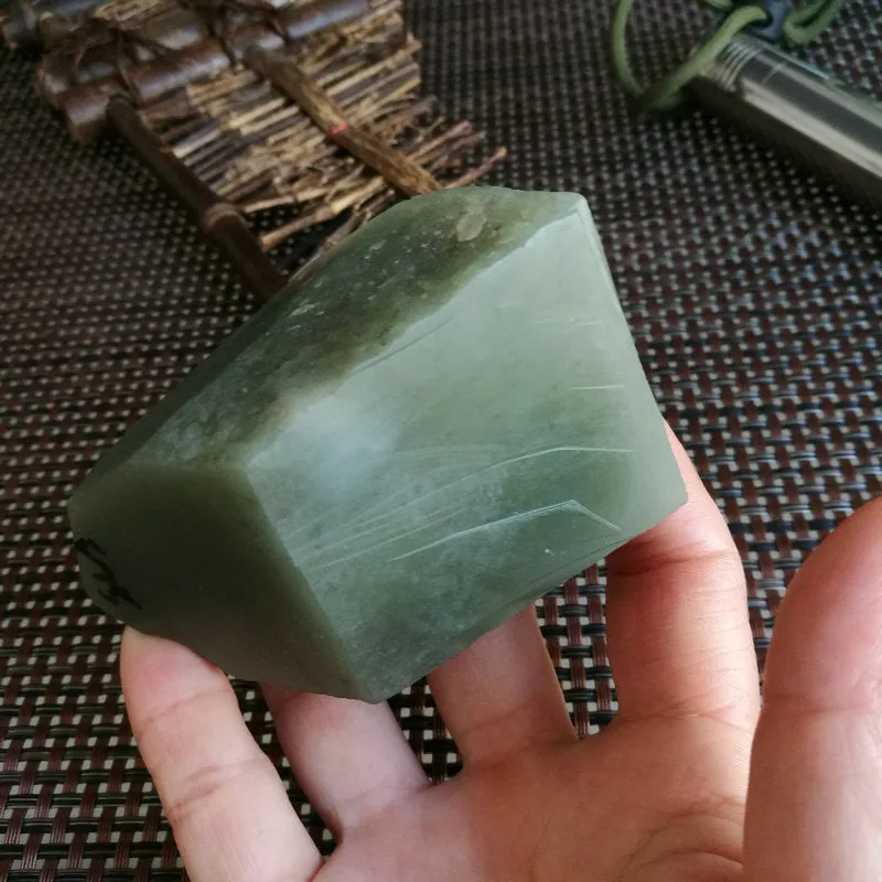 Natural Kunlun Jade Rough Nephrite Raw (411g,8X4.5X3.5cm)