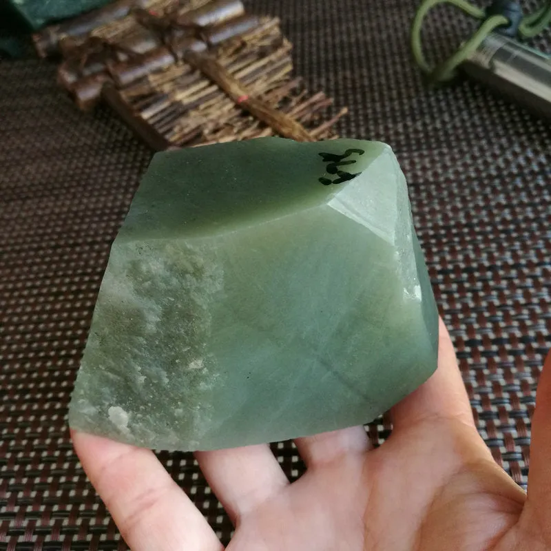 Natural Kunlun Jade Rough Nephrite Raw (411g,8X4.5X3.5cm)