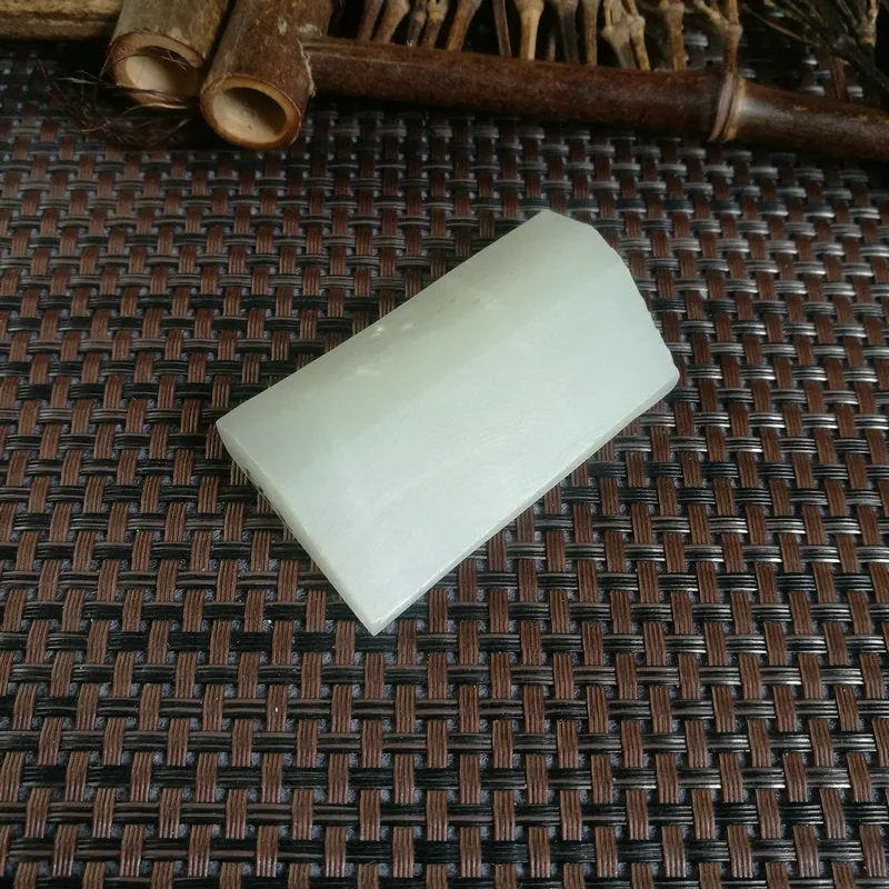 Natural Kunlun Jade Rough Nephrite Raw (63g,6X3.5X1.3cm)