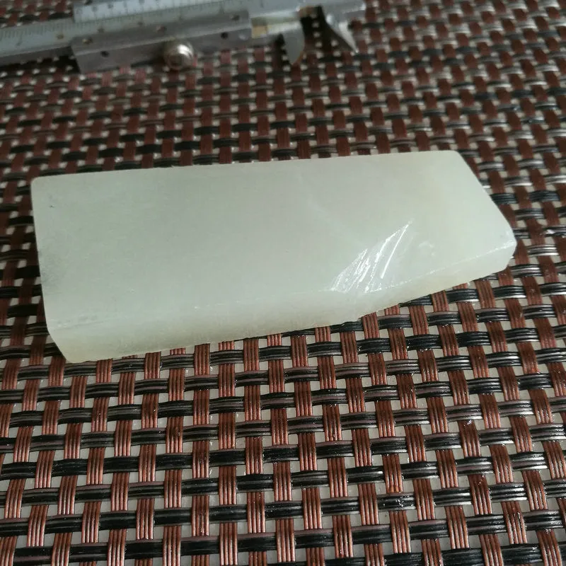 Natural Kunlun Jade Rough Nephrite Raw (70g, 7.5X3.3X1cm)