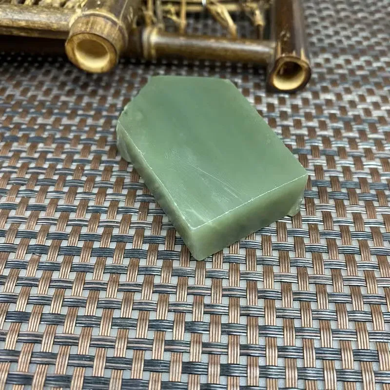 Natural Kunlun Jade Rough Nephrite Raw (73g,6.0X3.7cm)