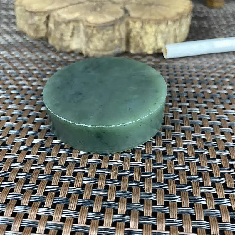 Natural Kunlun Jade Rough Nephrite Raw (94g,5.2X1.4cm)