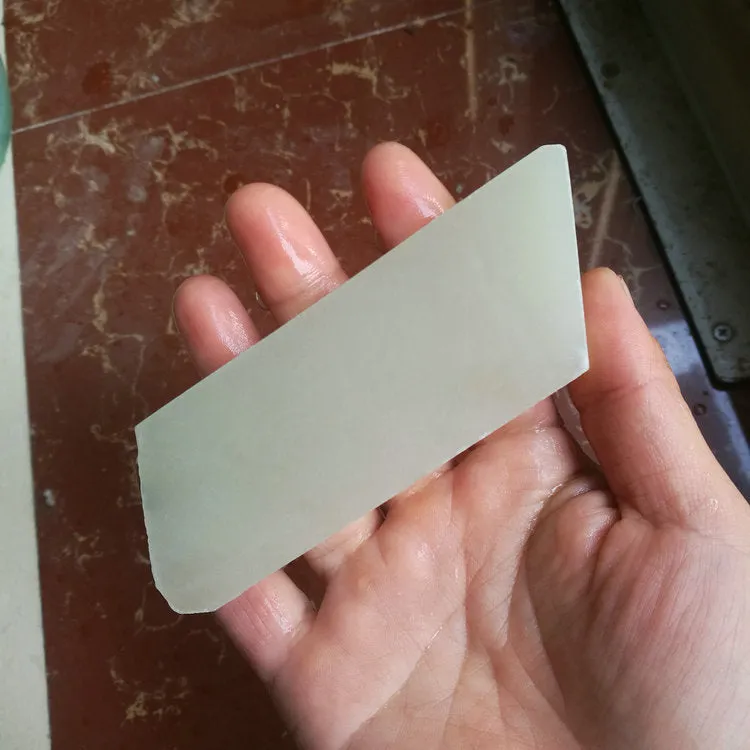 Natural Kunlun Jade Rough Nephrite Raw (99g, 9X3.8X1cm)