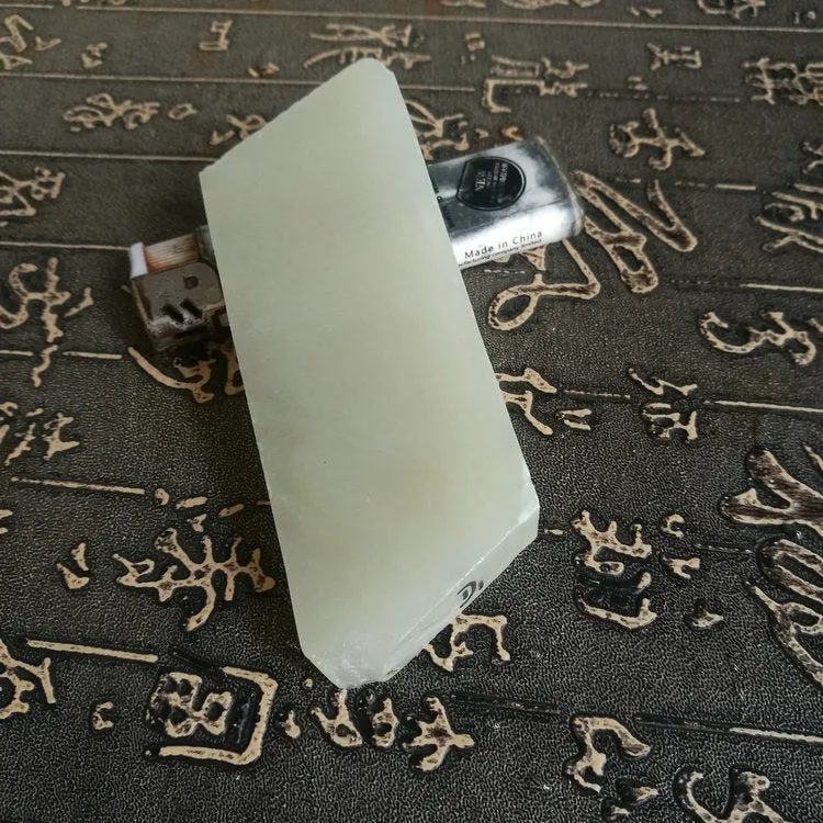 Natural Kunlun Jade Rough Nephrite Raw (99g, 9X3.8X1cm)