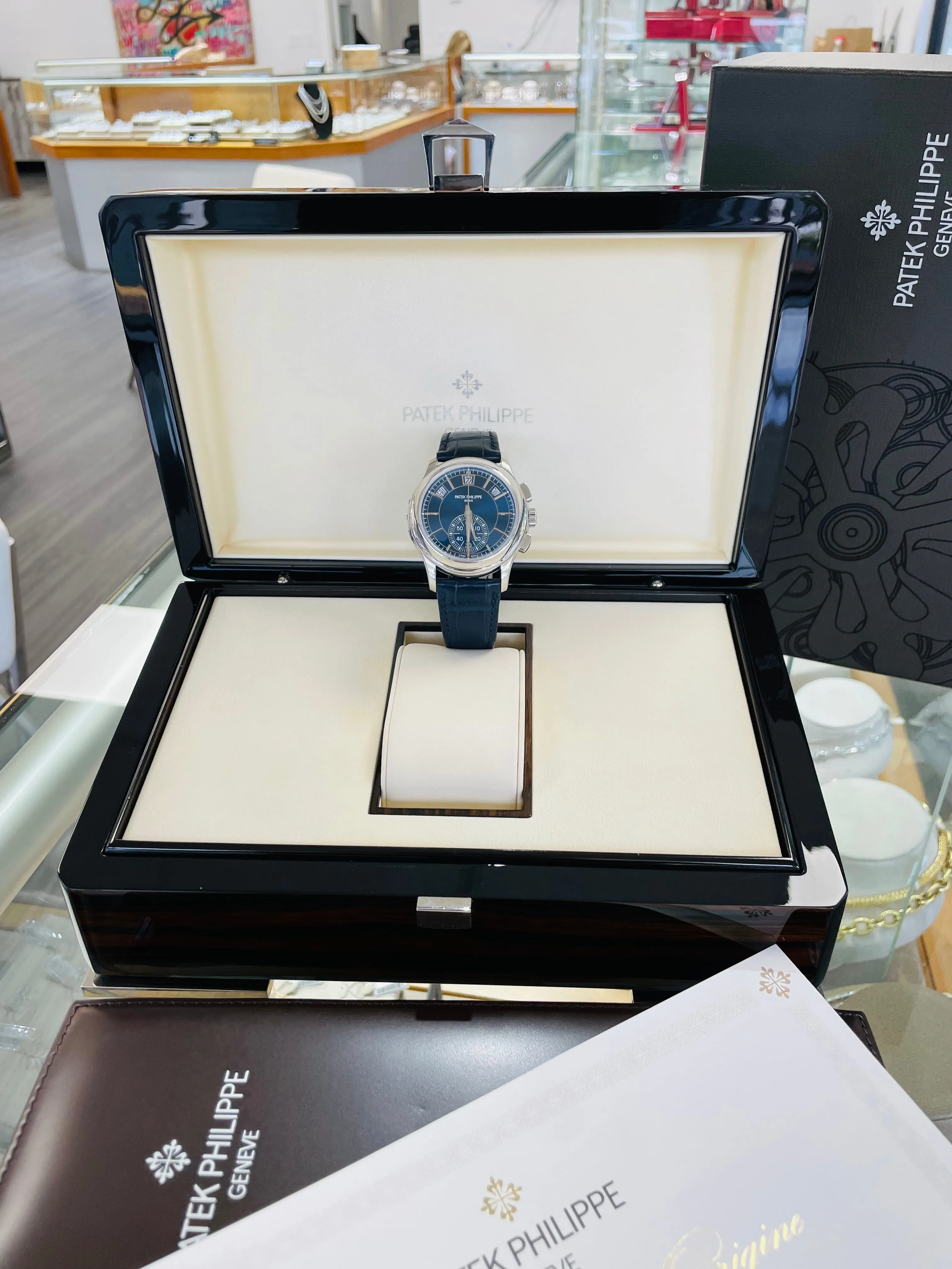 Patek Philippe COMPLICATIONS Annual Calendar Platinum Chrono 5905P Blue 2020 B/P