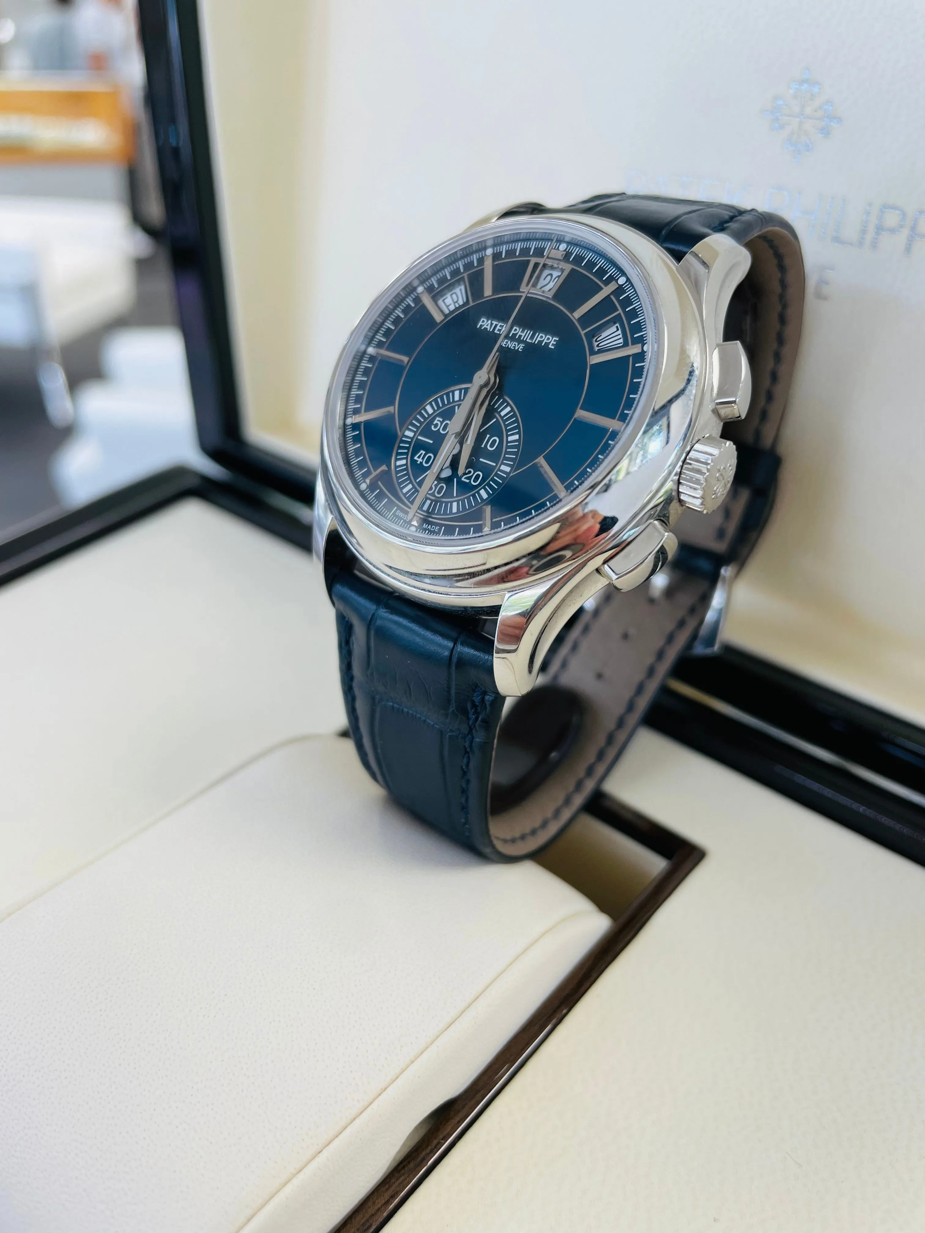 Patek Philippe COMPLICATIONS Annual Calendar Platinum Chrono 5905P Blue 2020 B/P