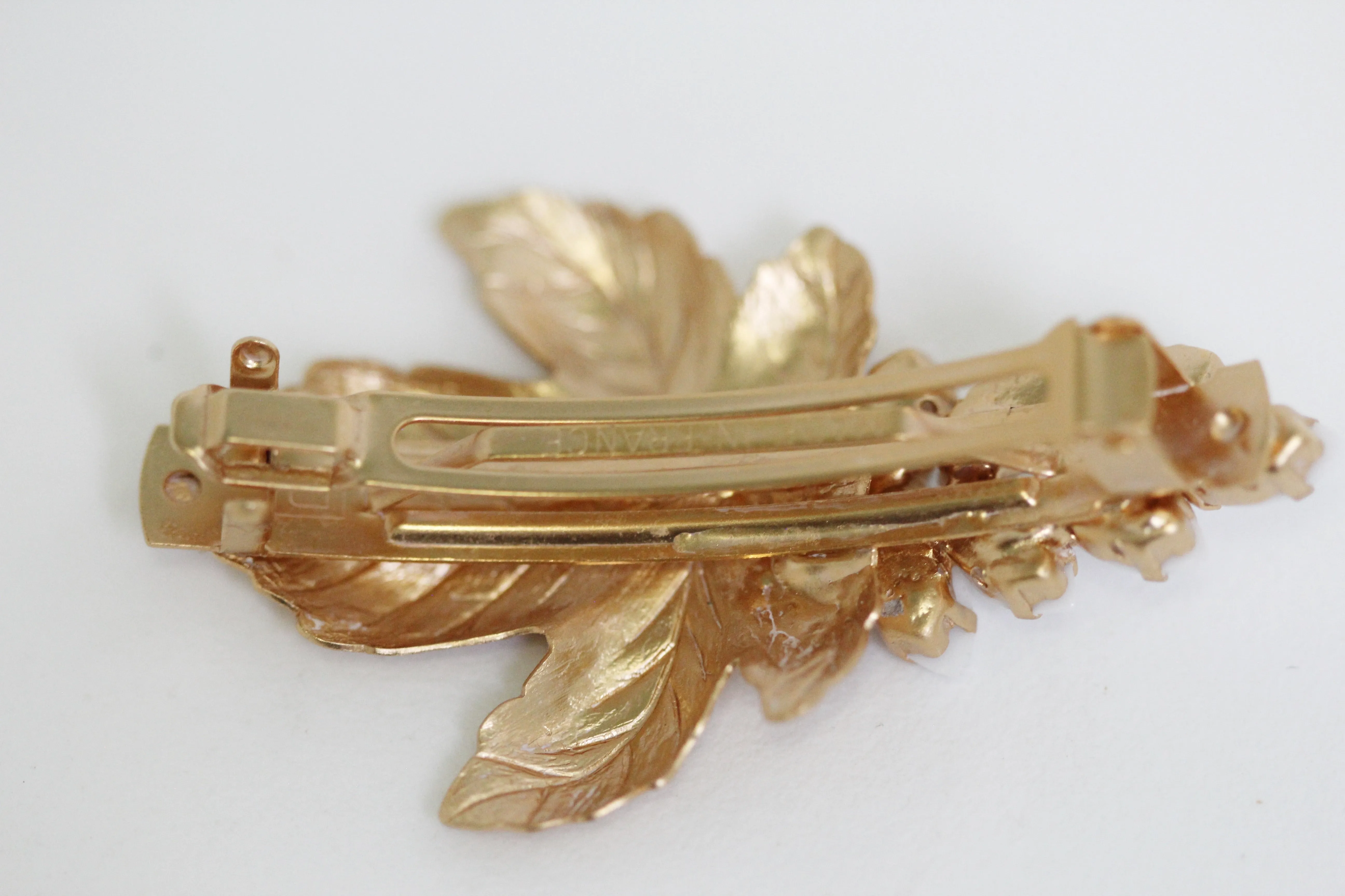 Preorder* Large Fig Leaf Pearls Barrette