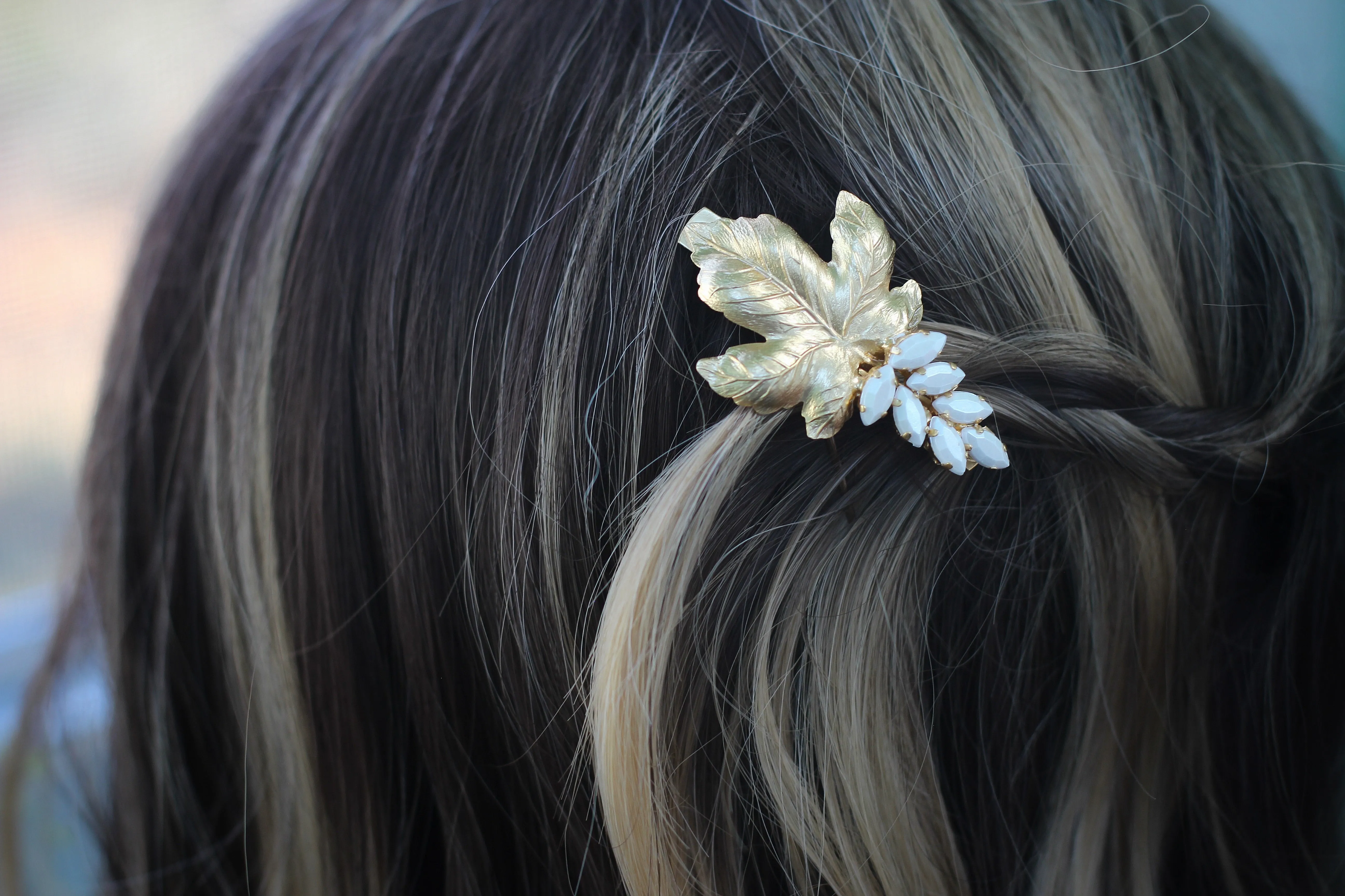 Preorder* Large Fig Leaf Pearls Barrette