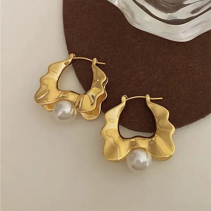 Vintage Pearl Wavy Earrings