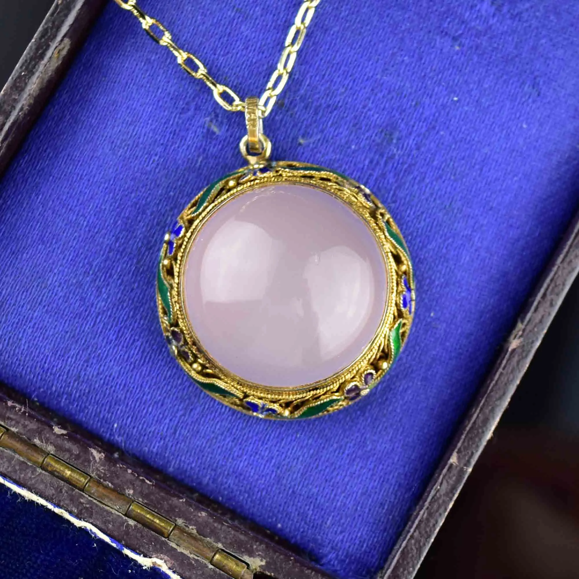 Vintage Rose Quartz Cabochon Enamel Pendant Necklace