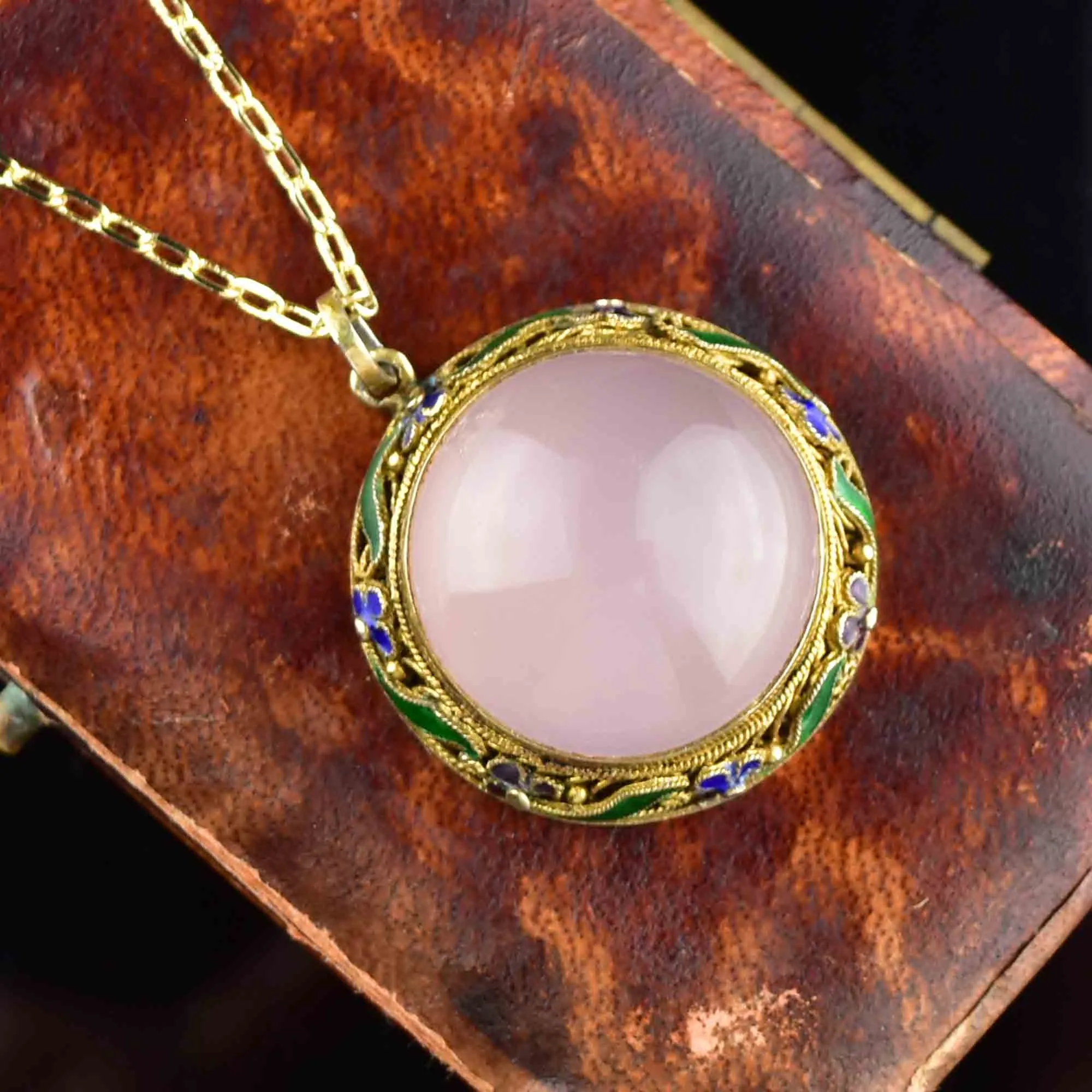 Vintage Rose Quartz Cabochon Enamel Pendant Necklace